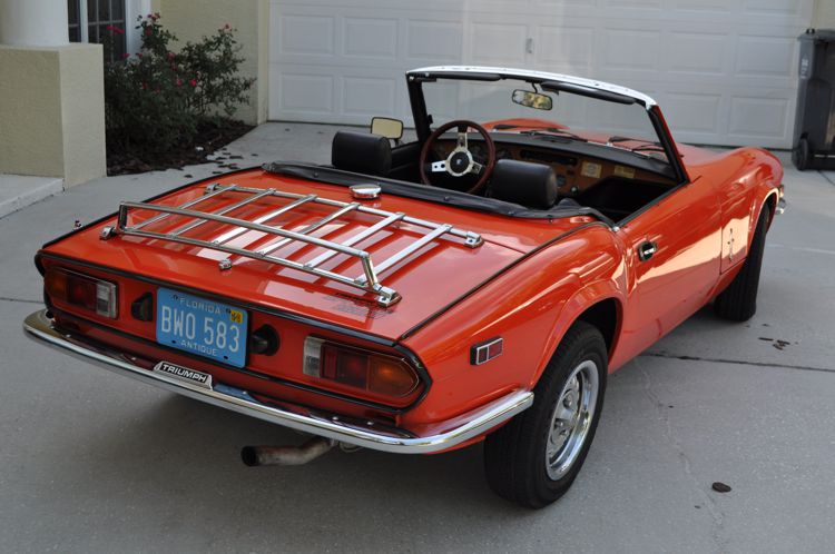 car with luggage rack